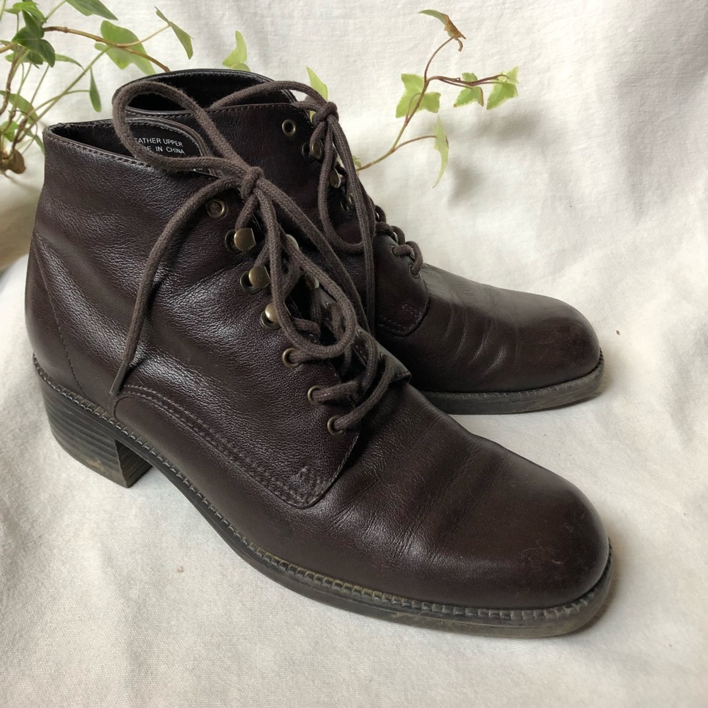 Vintage Brown Leather Prairie Ankle Booties